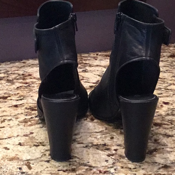 Vince. Black. Open toe bootie. 4” heel - Picture 4 of 5